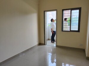 Room in 1 BHK Apartment at Sector 14 Dwarka – for Rent