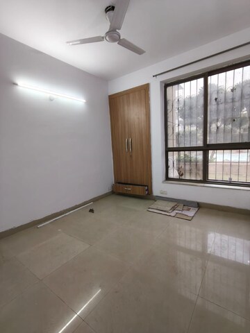 1 RK Builder Floor For Rent in Sector 50