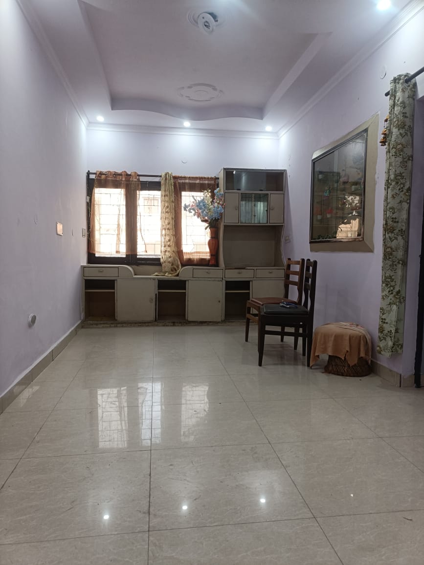 3 BHK Apartment For Rent in Mayur Vihar Phase 1