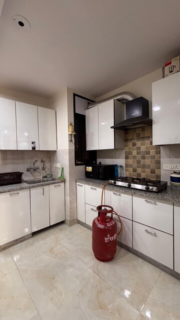 Kitchen in 2 BHK Builder Floor at Shakti Khand – for Rent