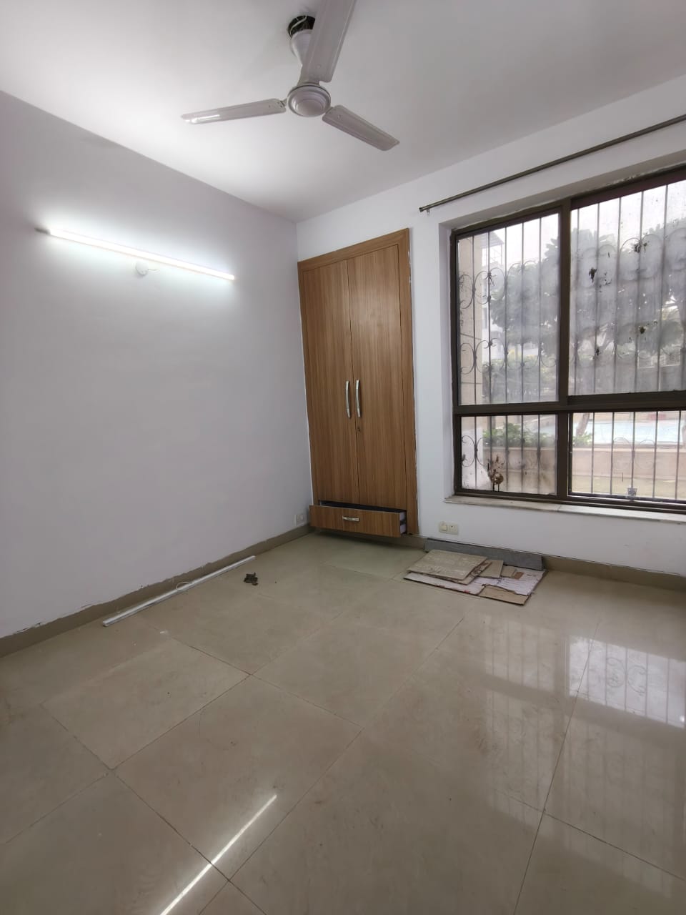 1 BHK + Extra Room Builder Floor For Rent in Sector 50