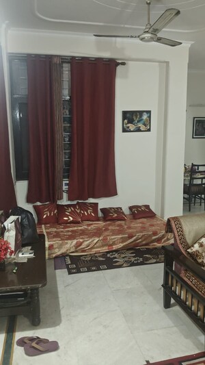 Bedroom in 2 BHK Builder Floor at Niti Khand – for Rent