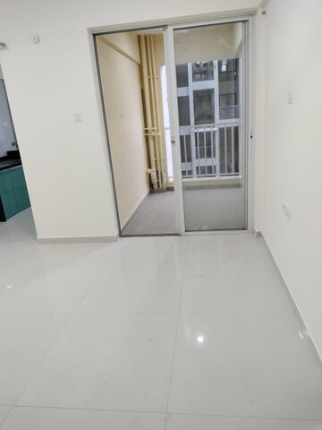 Room in 2 BHK Apartment at Millennium Pacific, Tathawade – for Rent