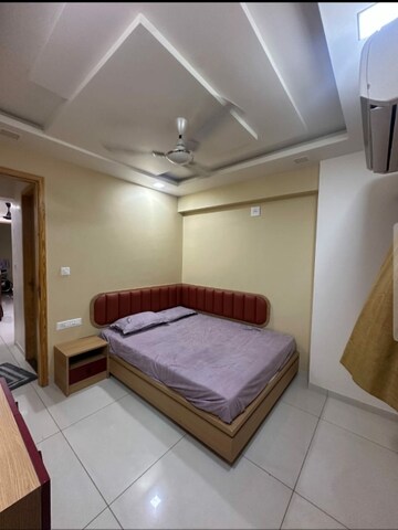 Bedroom in 3 BHK Apartment at Vaishnodevi Circle – for Rent