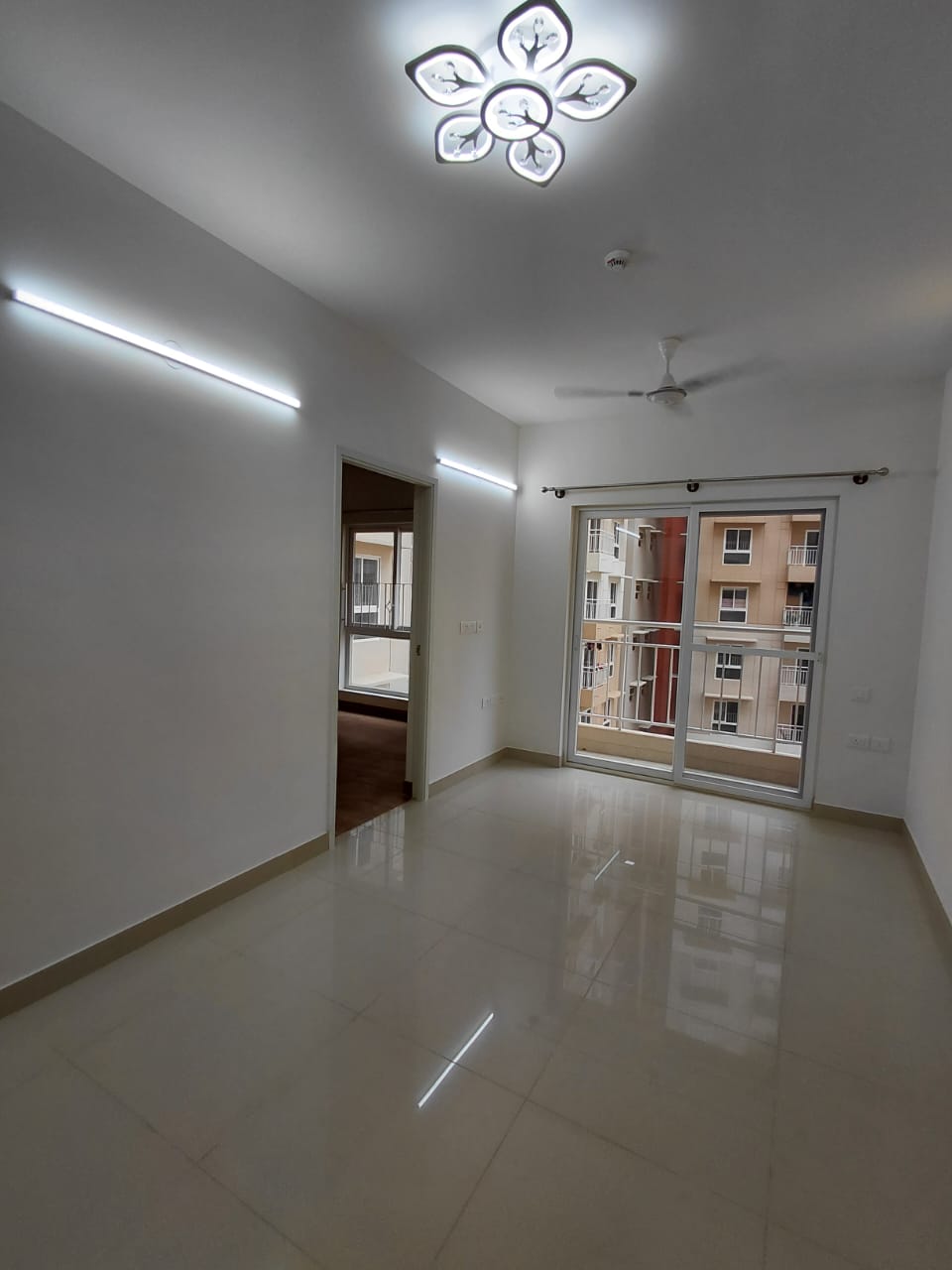 1 BHK Apartment For Rent in Brigade El Dorado