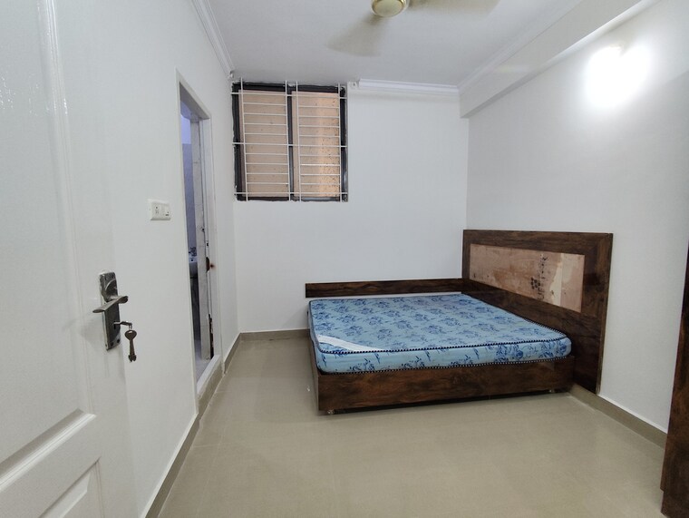Room, btm layout 1 Bedroom 700 Sq.Ft. Builder Floor In Btm Layout Bangalore 9503903