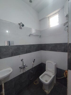 Bathroom in 1 BHK Apartment at Kondapur – for Rent