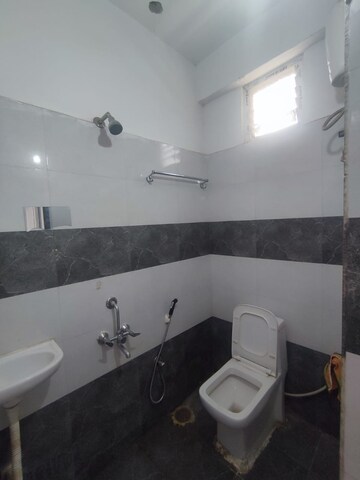 Bathroom in 1 BHK Apartment at Kondapur – for Rent