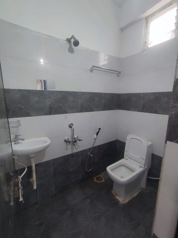 Bathroom in 1 BHK Apartment at Kondapur – for Rent