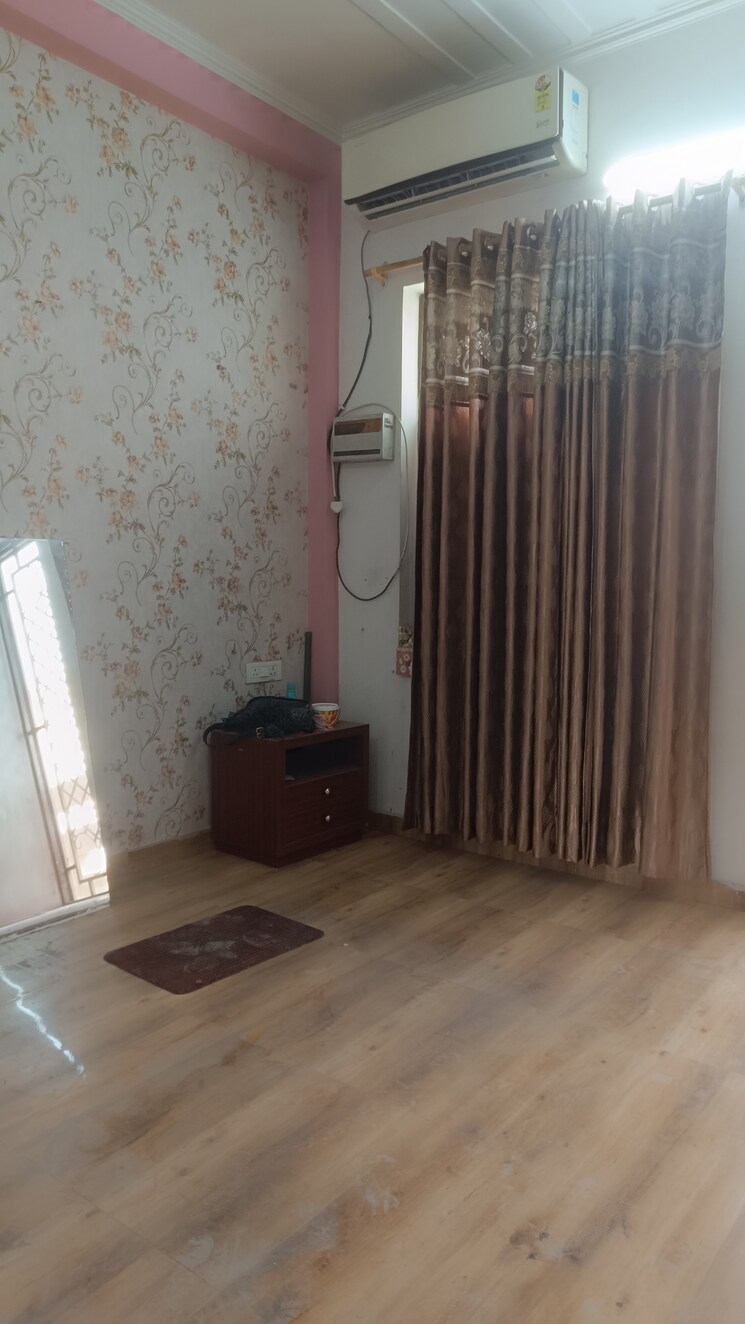 Bathroom, sai-kunj-new-palam-vihar 3 Bedroom 107 Sq.Yd. Independent House In New Palam Vihar Phase 3 Gurgaon 9503852