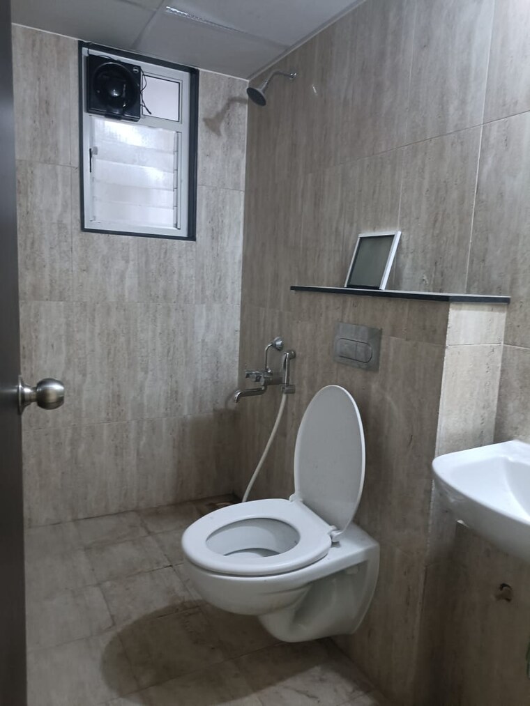 Bathroom, punawale 2 Bedroom 750 Sq.Ft. Apartment In Punawale Pune 9503593