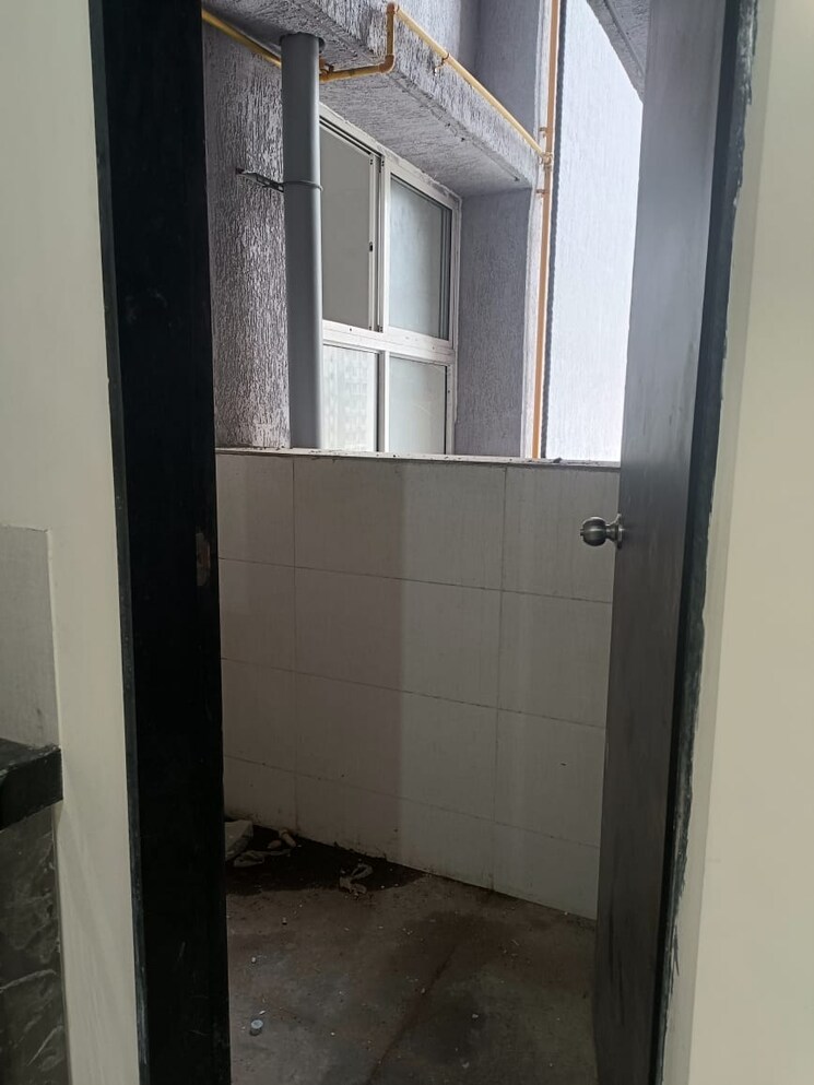 Bathroom, punawale 2 Bedroom 750 Sq.Ft. Apartment In Punawale Pune 9503593