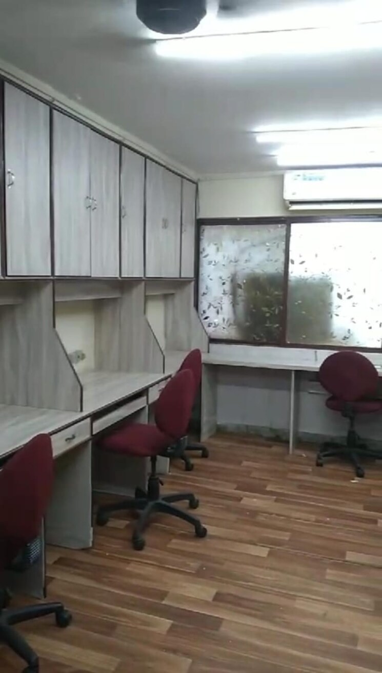 Team Area, esplanade Commercial Office Space 600 Sq.Ft. In Esplanade Kolkata 9503914