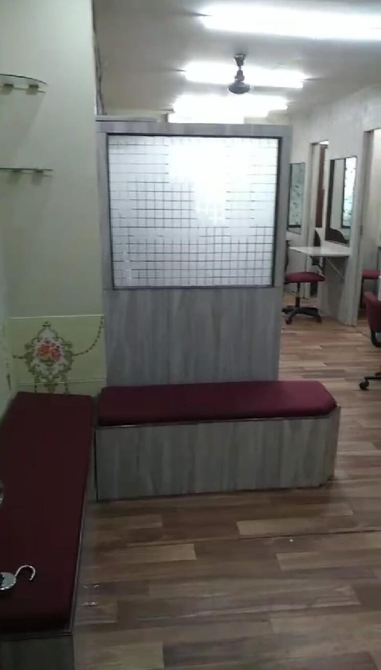 Bathroom, esplanade Commercial Office Space 600 Sq.Ft. In Esplanade Kolkata 9503914