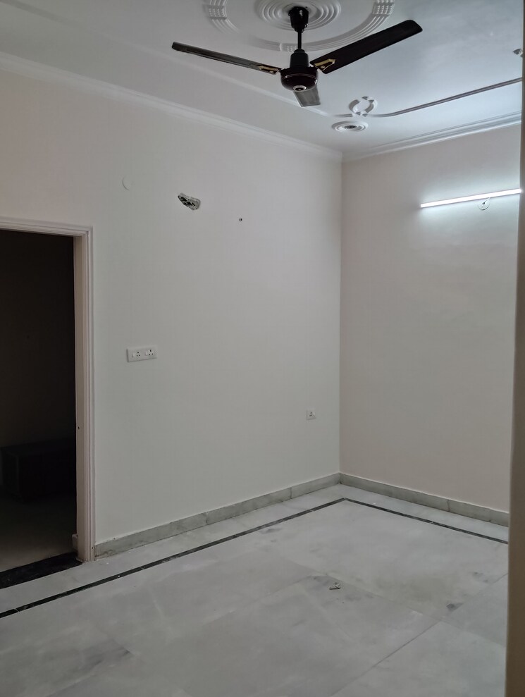 Bedroom, sector 16 3 Bedroom 2250 Sq.Ft. Builder Floor In Sector 16 Faridabad 9503952