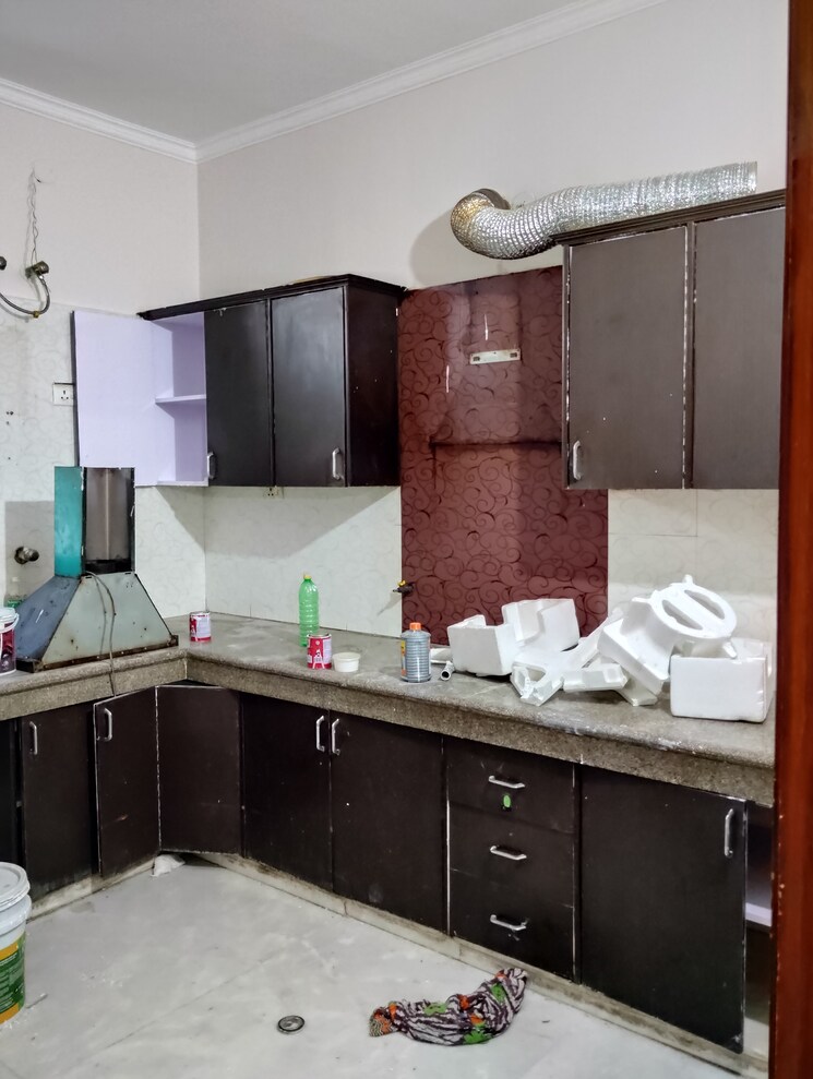 Kitchen, sector 16 3 Bedroom 2250 Sq.Ft. Builder Floor In Sector 16 Faridabad 9503952