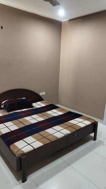 Bedroom in 3 BHK Apartment at Skyline Park, Vip Road – for Rent