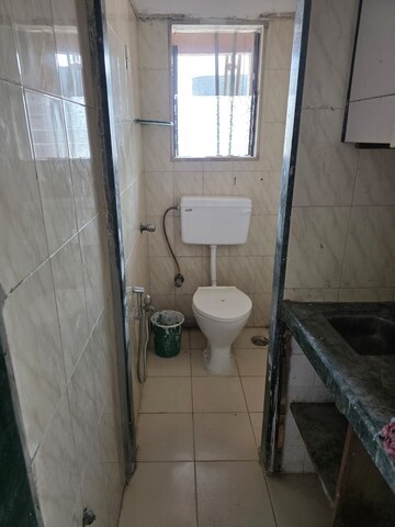 Bathroom in 1 RK Apartment at Andheri West – for Rent