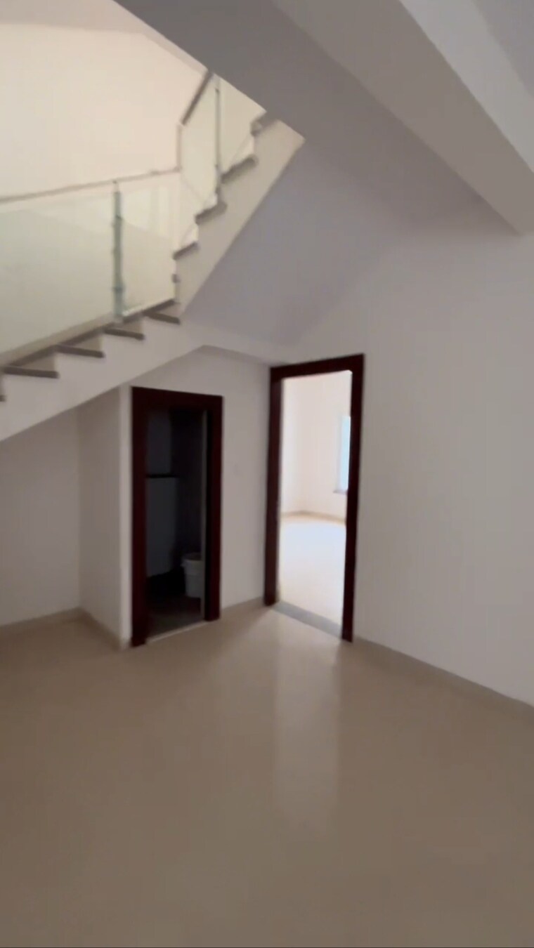 Room, smr-sms-vinay-casa-carino 4 Bedroom 4400 Sq.Ft. Villa In Bandlaguda Jagir Hyderabad 9504322