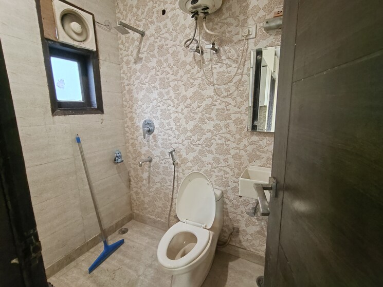 Master Bedroom, queens-plaza 1 RK 250 Sq.Ft. Builder Floor In Sector 43 Gurgaon 9504201