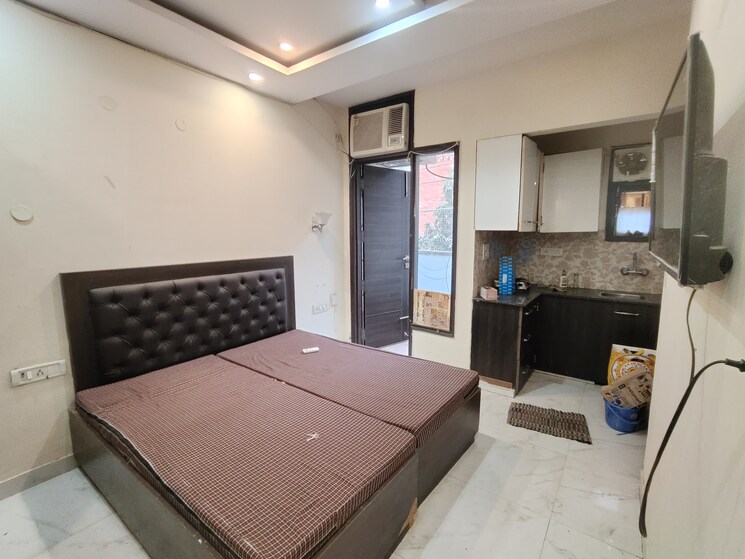 Bedroom, queens-plaza 1 RK 250 Sq.Ft. Builder Floor In Sector 43 Gurgaon 9504201