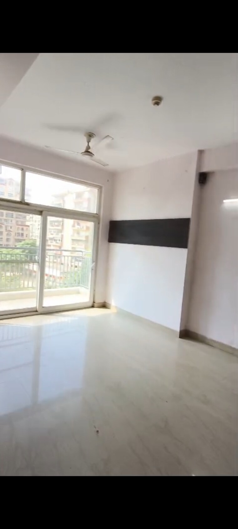Room, rishabh-platinum 2.5 Bedroom 1186 Sq.Ft. Apartment In Indrapuram Ghaziabad 9504250