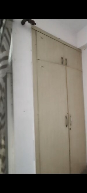 Building Lobby in 2.5 BHK Apartment at Rishabh Platinum, Indrapuram – for Sale