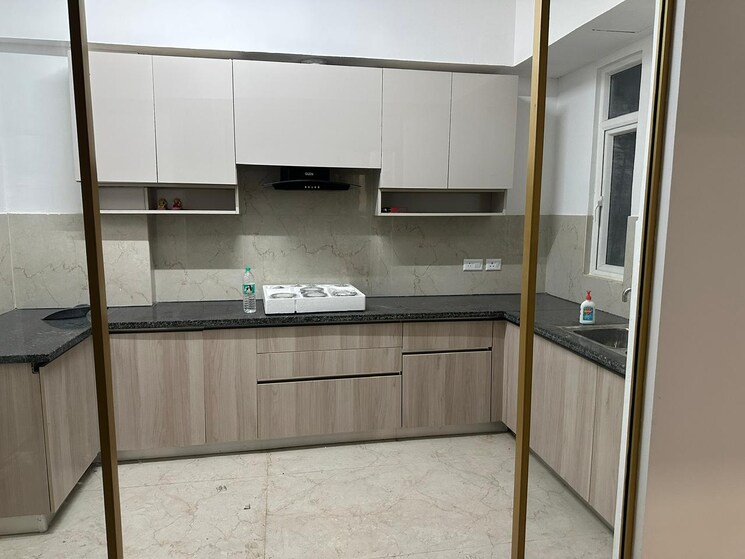 Kitchen, smart-world-orchard 3 Bedroom 1680 Sq.Ft. Apartment In Sector 61 Gurgaon 9504299