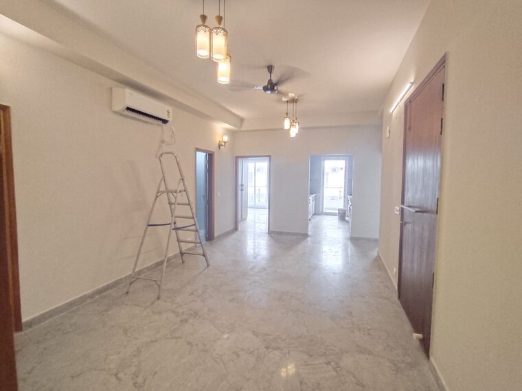 Room, ss-linden 4 Bedroom 2800 Sq.Ft. Builder Floor In Sector 84 Gurgaon 9504298