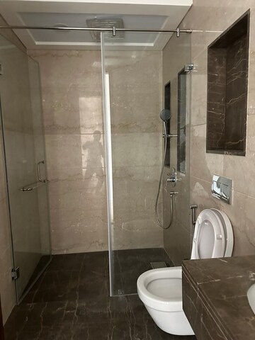 Bathroom in 3 BHK Apartment at Lokhandwala Minerva Mahalaxmi, Mahalaxmi – for Rent