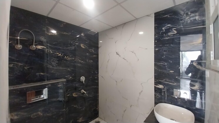 Bathroom, sushma-valencia 3 Bedroom 1850 Sq.Ft. Apartment In International Airport Road Zirakpur 9504350