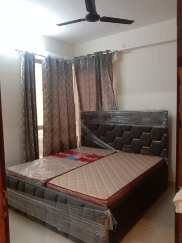 Bedroom in 2 BHK Apartment at Signature Global Prime, Sector 63a – for Rent