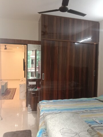 Room in 2 BHK Apartment at Signature Global Prime, Sector 63a – for Rent