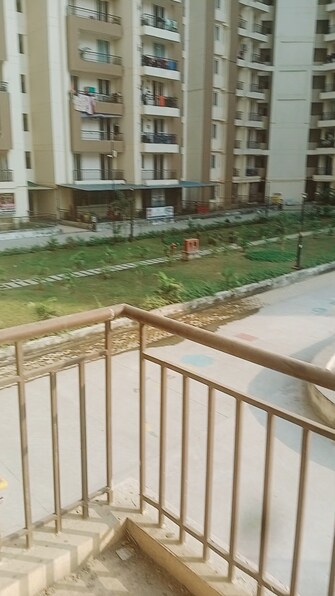 3 BHK + Pooja Room 1595 Sq.Ft. Apartment in Amrapali Golf Homes