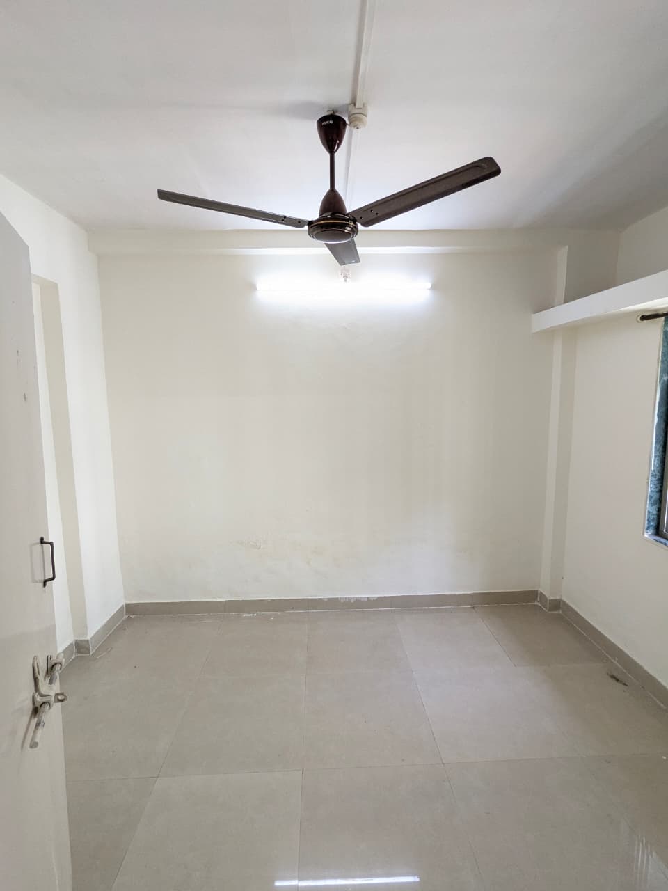 1 BHK 306 Sq.Ft. Apartment in Galaxy Heights Kandivali West