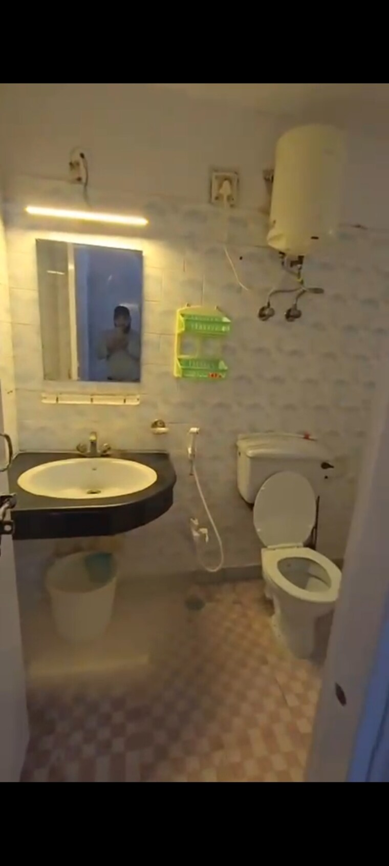 Bathroom, srijan-apartments 2 Bedroom 950 Sq.Ft. Apartment In Sector 62 Noida 9504626