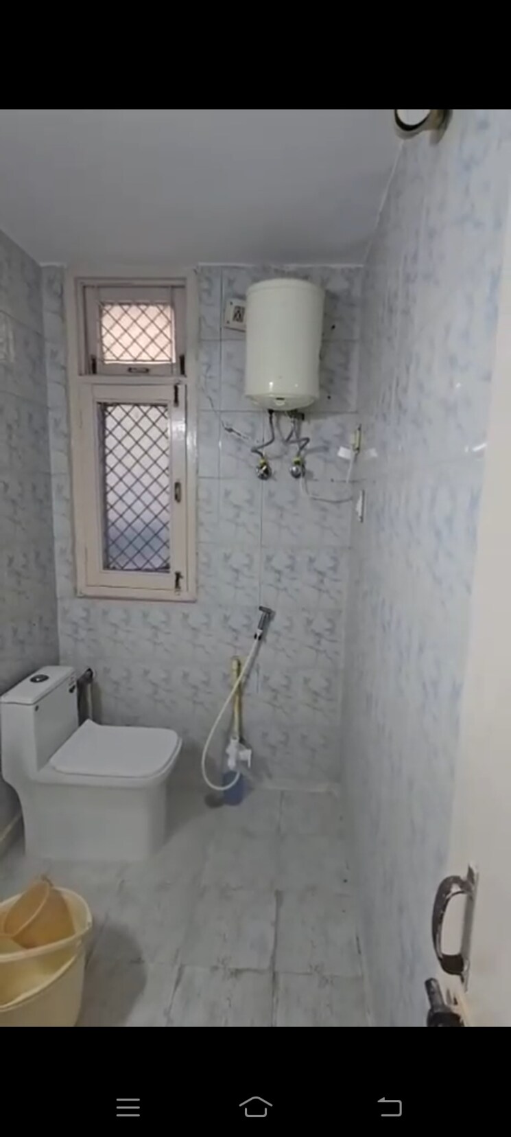 Bathroom, srijan-apartments 2 Bedroom 950 Sq.Ft. Apartment In Sector 62 Noida 9504626
