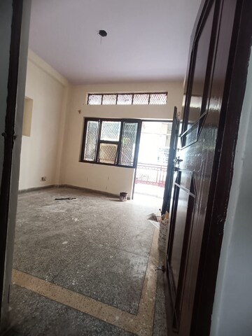 2 BHK Apartment For Rent in Mayur Vihar 1
