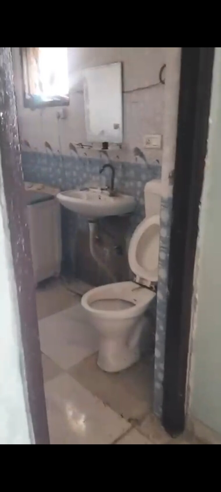 Bathroom, telecom-city 2 Bedroom 950 Sq.Ft. Apartment In Sector 62 Noida 9504726