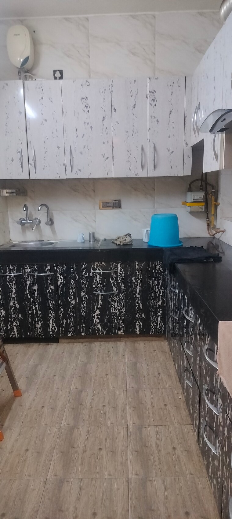 Kitchen, janakpuri 3 Bedroom 1300 Sq.Ft. Builder Floor In Janakpuri Delhi 9504813