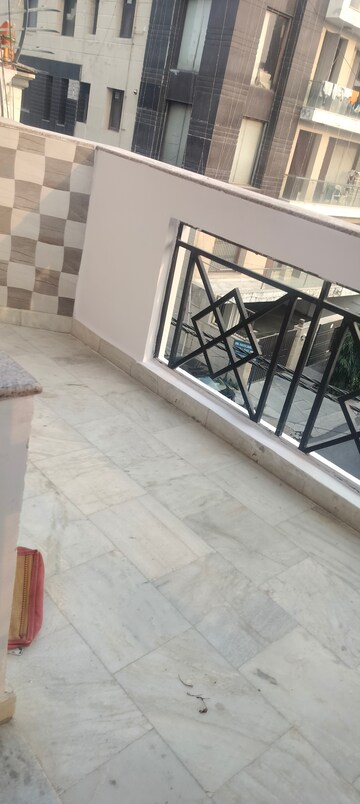 Balcony in 3 BHK Builder Floor at Janakpuri – for Rent