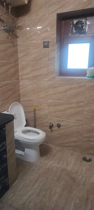 Bathroom in 3 BHK Builder Floor at Janakpuri – for Rent