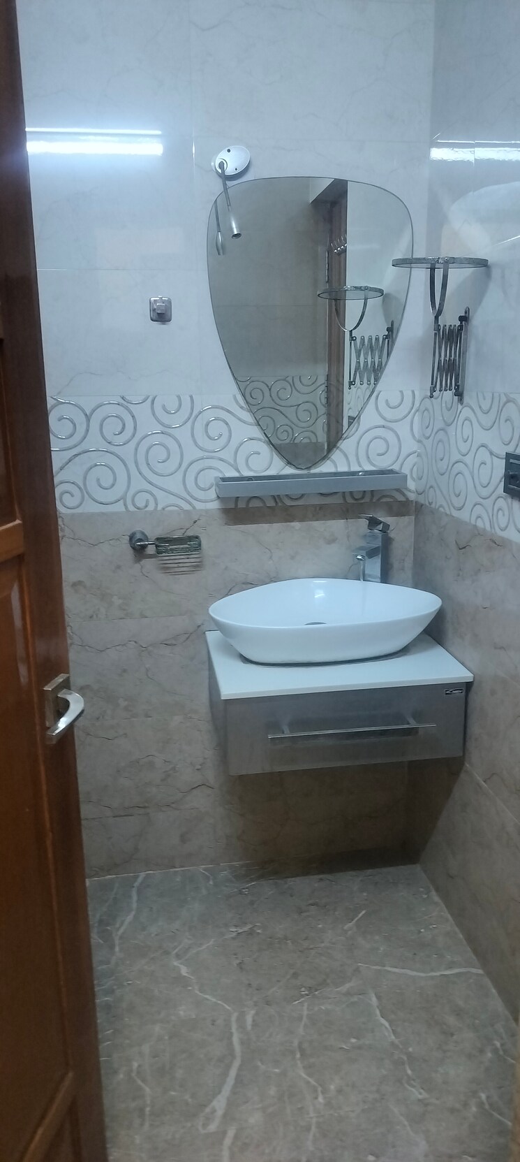 Bathroom, janakpuri 3 Bedroom 1300 Sq.Ft. Builder Floor In Janakpuri Delhi 9504813