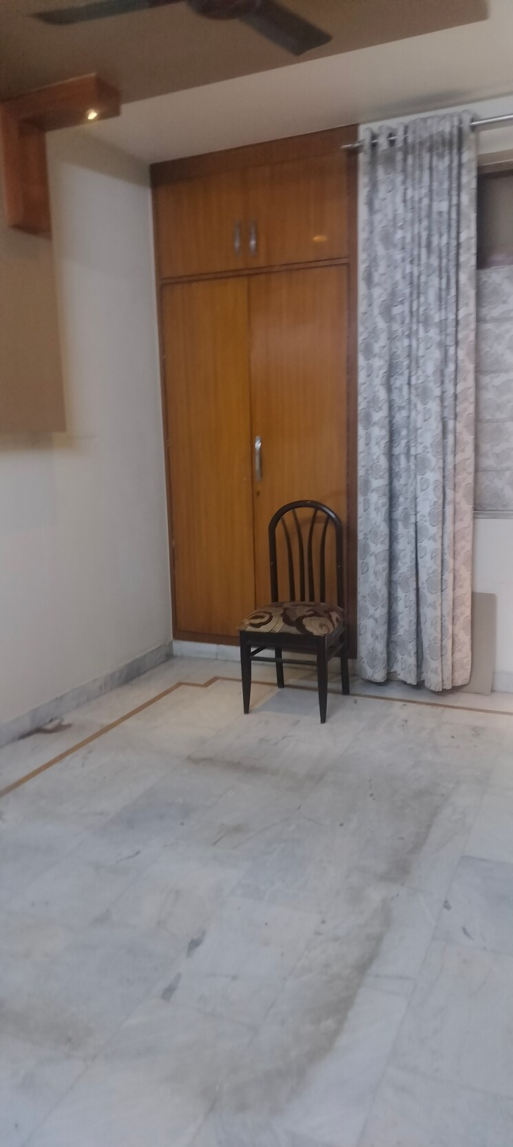 Room, janakpuri 3 Bedroom 1300 Sq.Ft. Builder Floor In Janakpuri Delhi 9504813