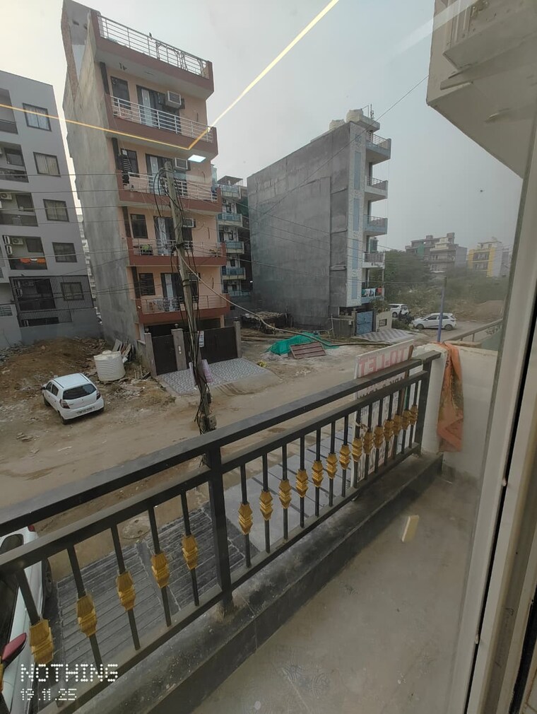 Balcony, sector 43 1 Bedroom 100 Sq.Yd. Builder Floor In Sector 43 Gurgaon 9504792