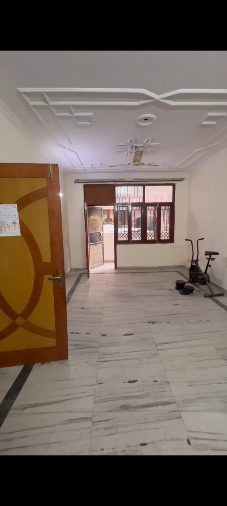 Room, telecom-city 3 Bedroom 1650 Sq.Ft. Apartment In Sector 62 Noida 9504912