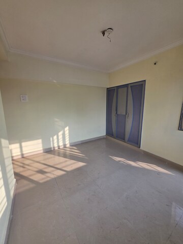 Room in 3 BHK Apartment at Cosmos Tower, Panchsheel Nagar – for Sale