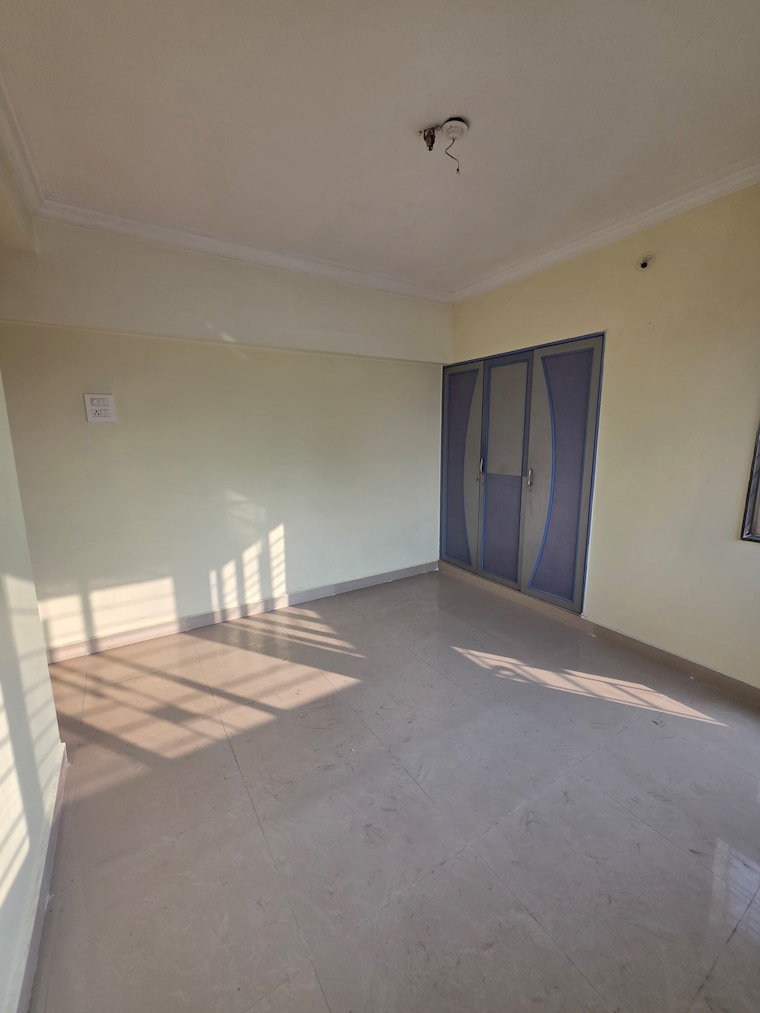 Room, cosmos-tower 3 Bedroom 1100 Sq.Ft. Apartment In Panchsheel Nagar Thane 9504917