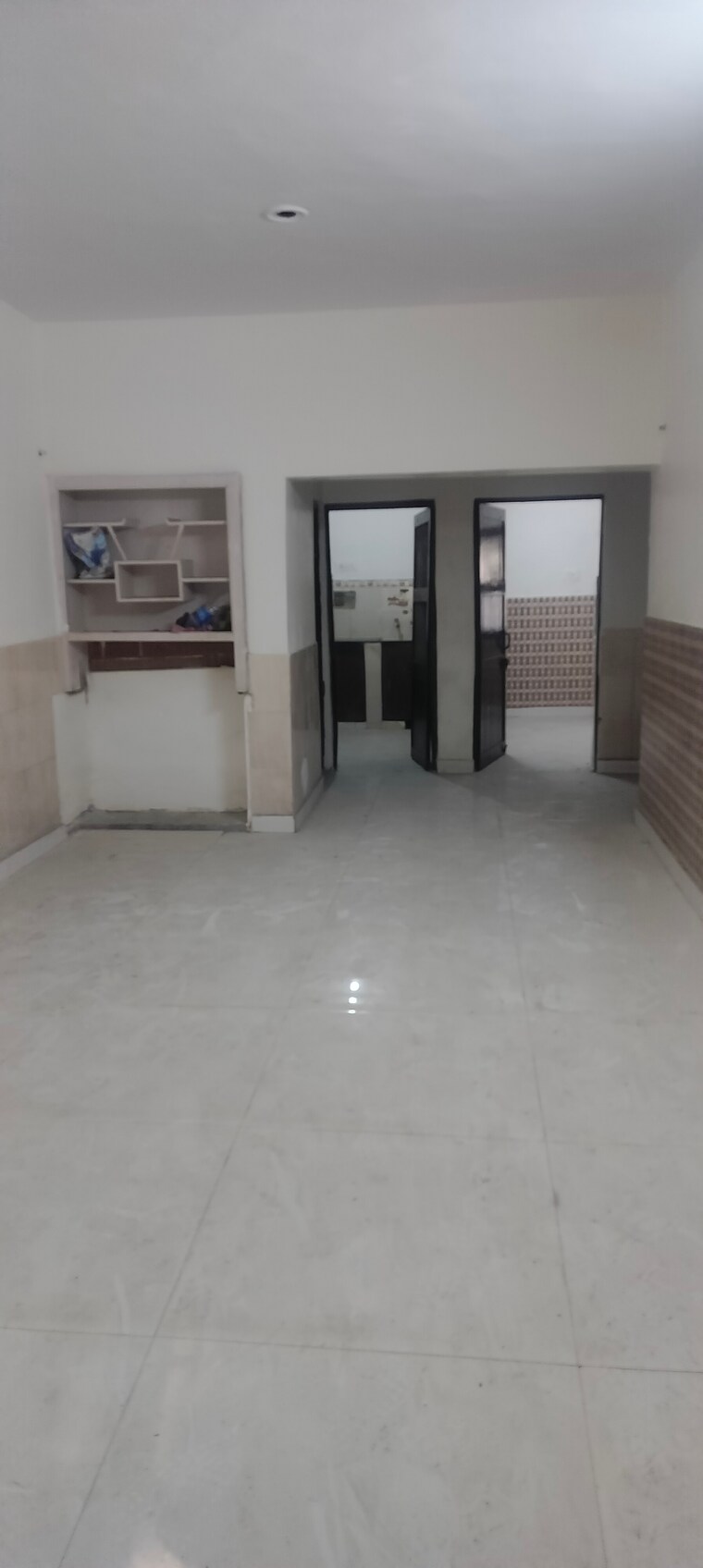 Other, janakpuri 3 Bedroom 1250 Sq.Ft. Apartment In Janakpuri Delhi 9504985