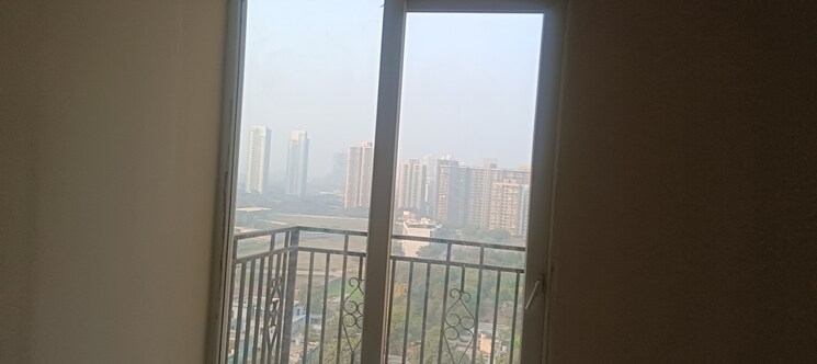 Balcony, signature-global-prime 2 Bedroom 573 Sq.Ft. Apartment In Sector 63a Gurgaon 9504972